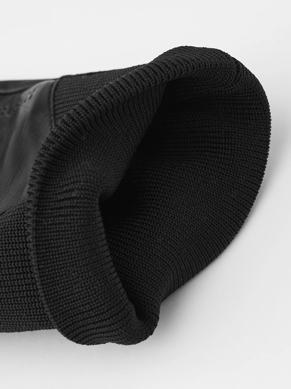 Hestra Adrienne - Image 3