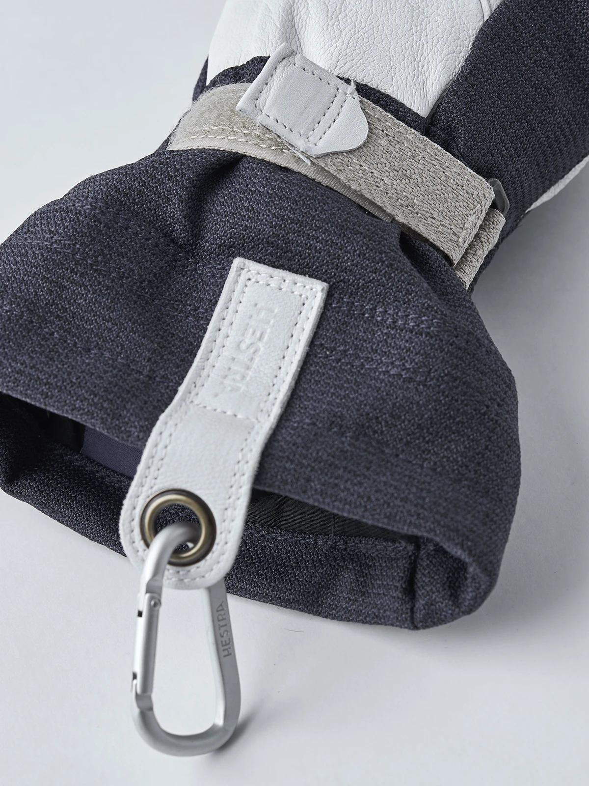 Hestra Women´s Patrol Gauntlet Mitt - Image 3