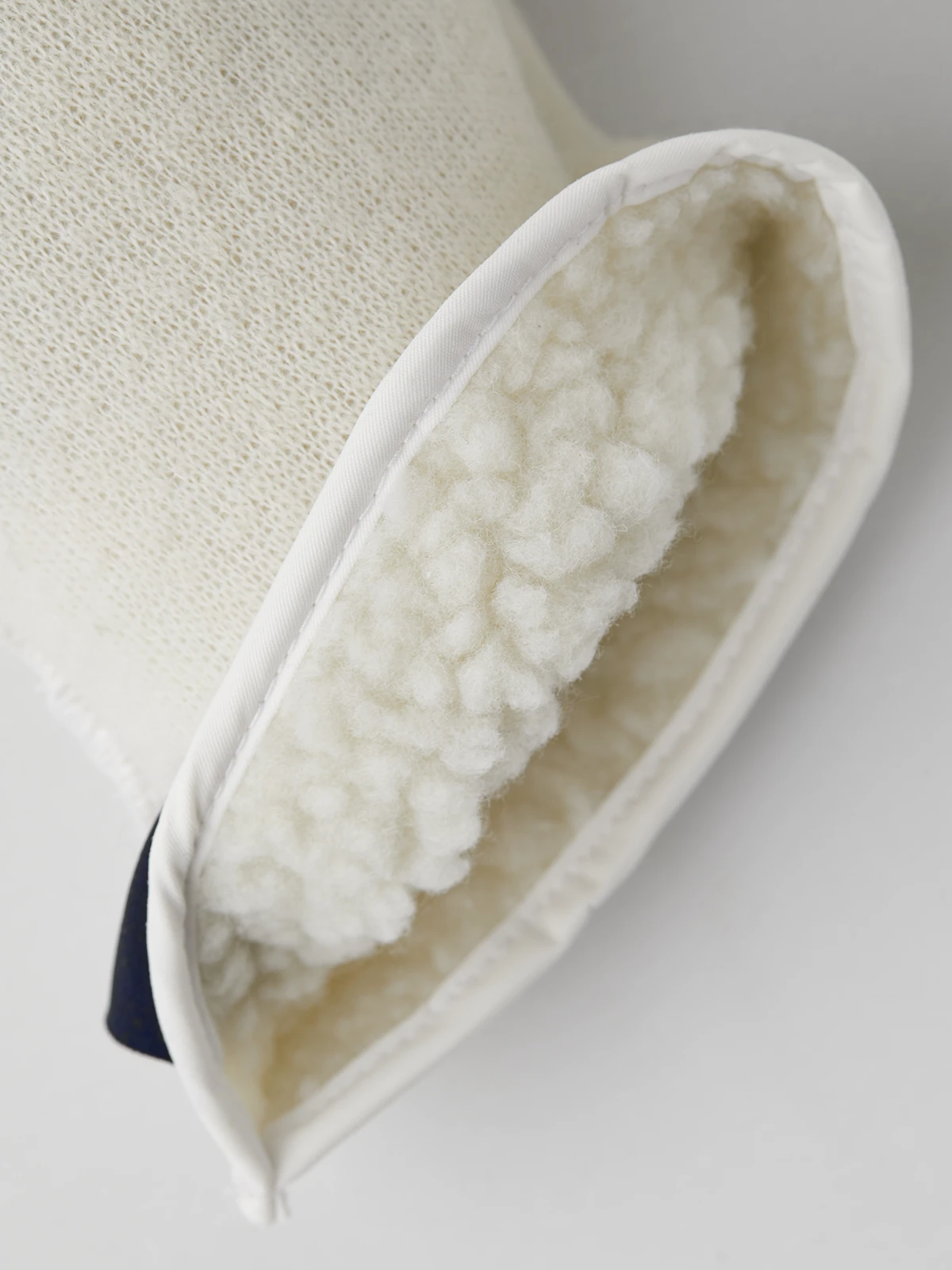 Hestra Pile Lining Mitt - Image 3