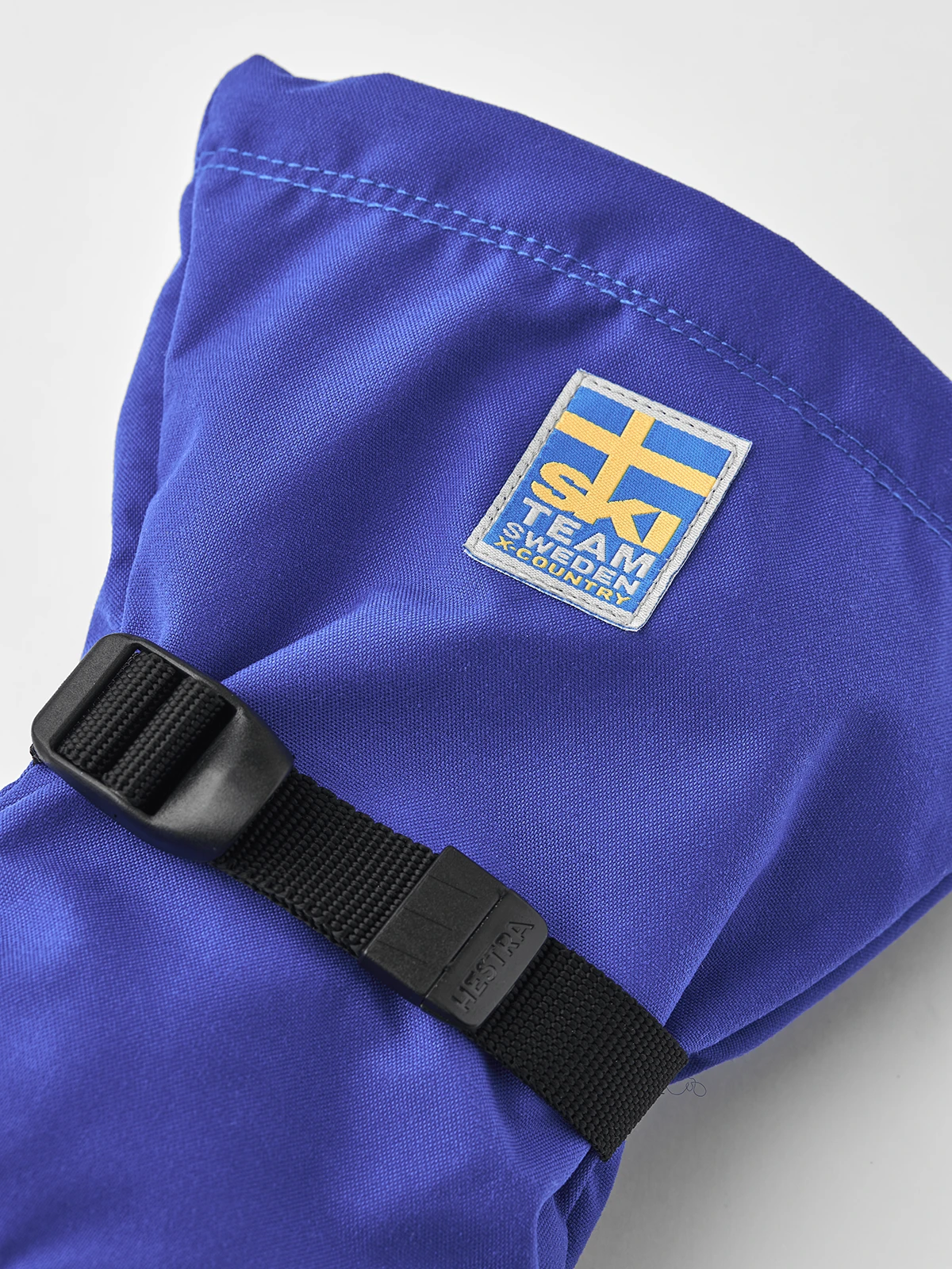 Hestra Pull Over Mitt - Image 2